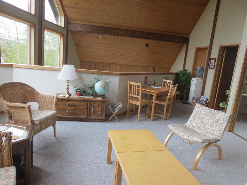 Moon And Sixpence Bed & Breakfast ยูคลูเลต ภายนอก รูปภาพ
