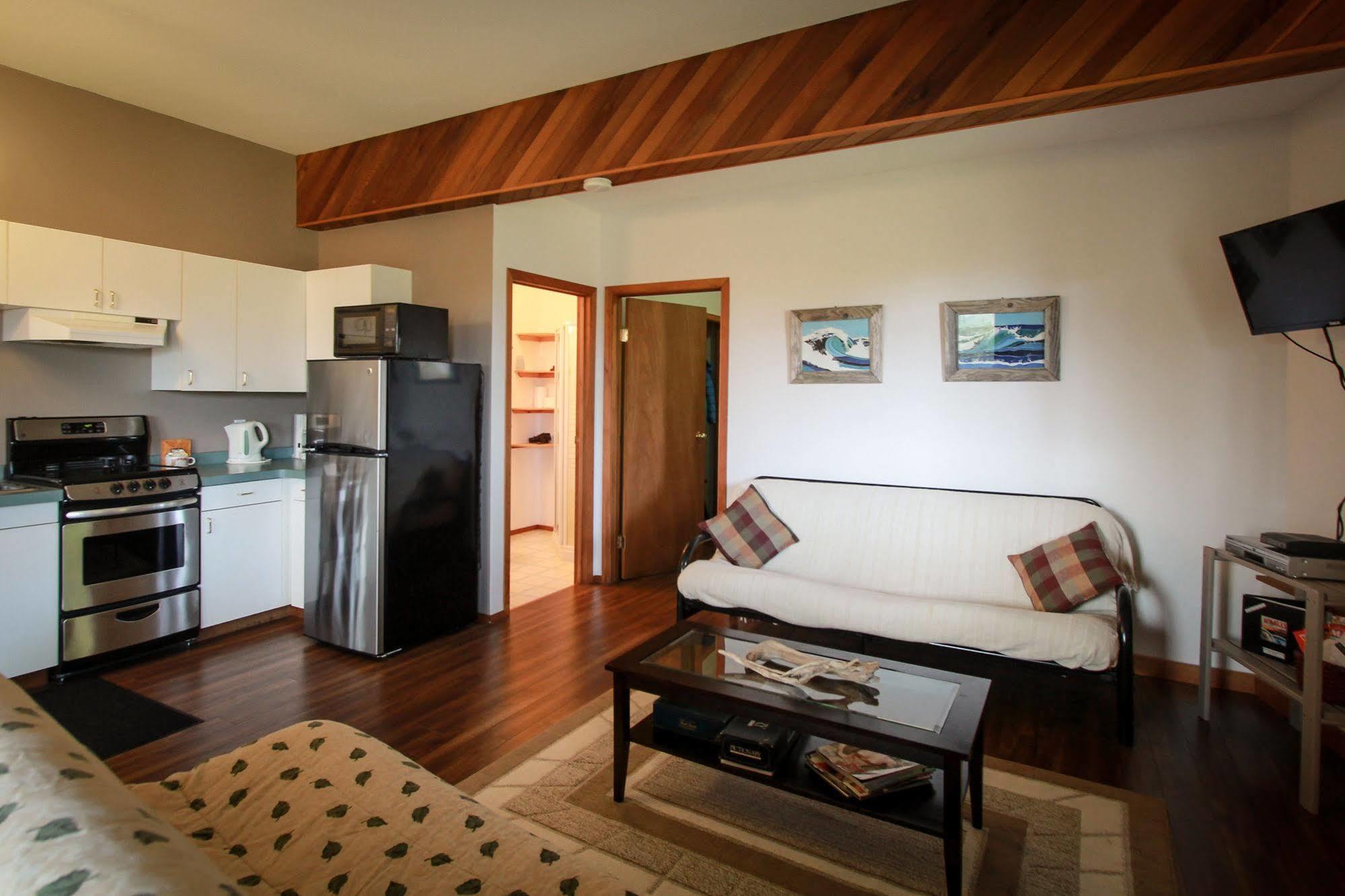 Moon And Sixpence Bed & Breakfast ยูคลูเลต ภายนอก รูปภาพ